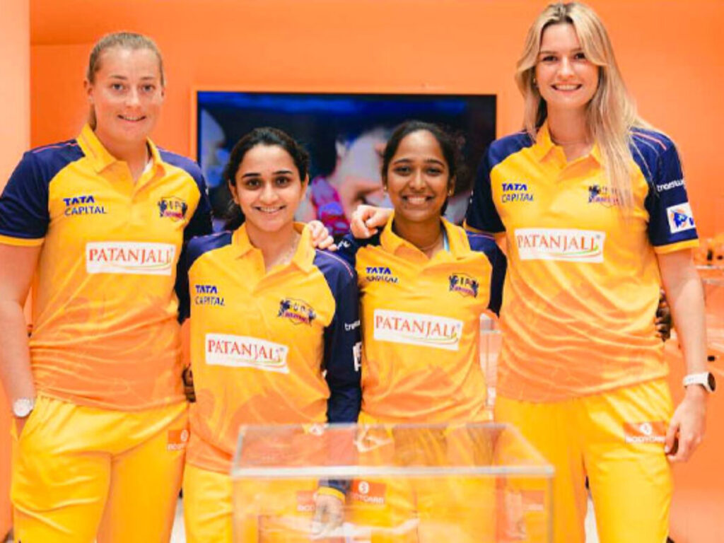 gg vs upw, gujarat giants vs up warriorz match scorecard, upw vs gg, gg vs up, up vs gg, danni wyatt-hodge, wpl scorecard